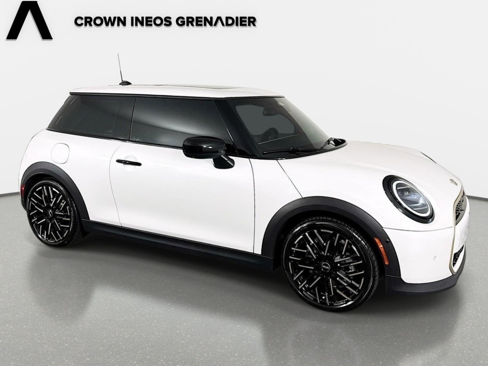 Used 2025 White Metallic MINI Cooper S image 3