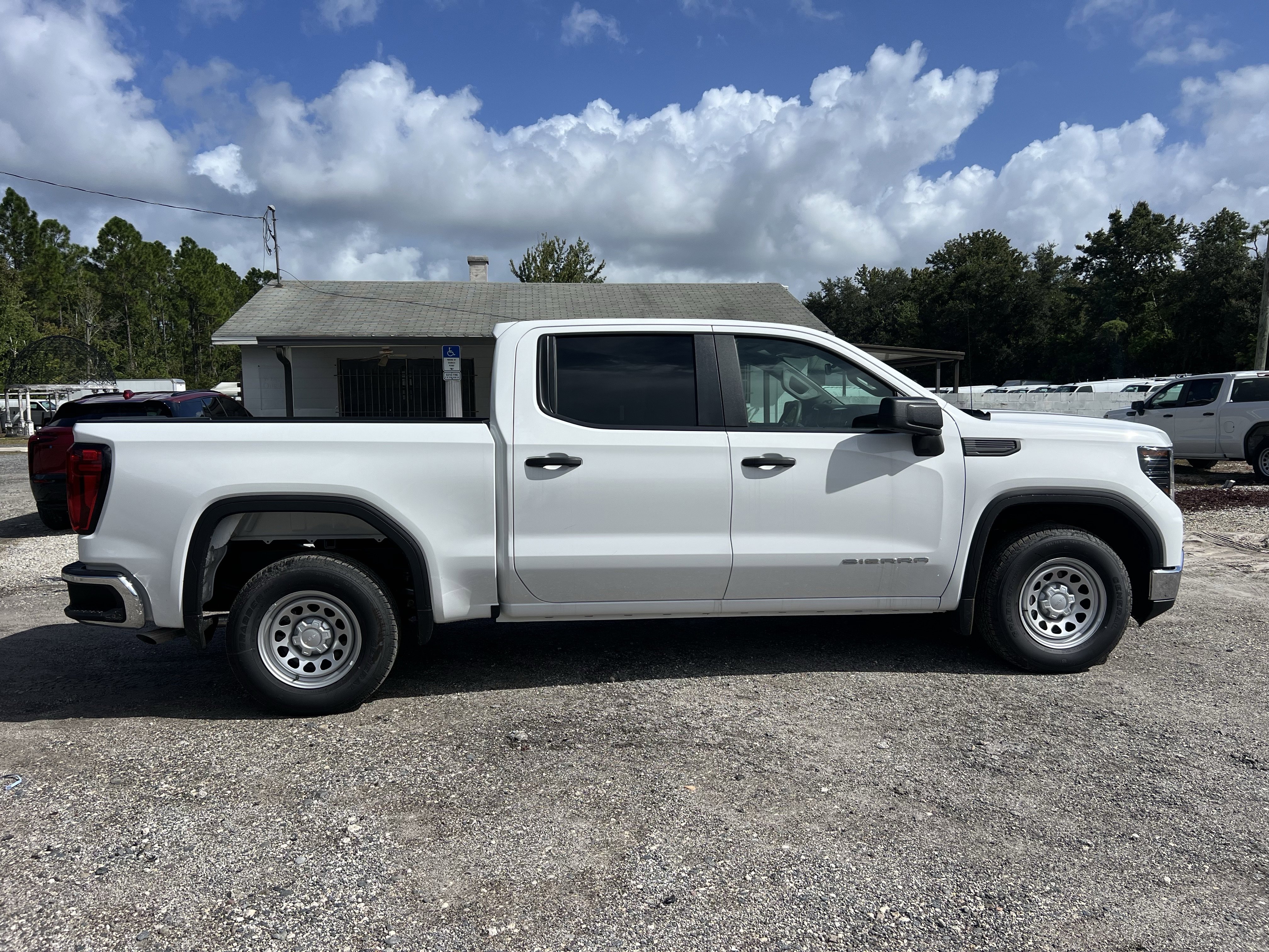 2025 GMC Sierra 1500 Pro - Photo 7