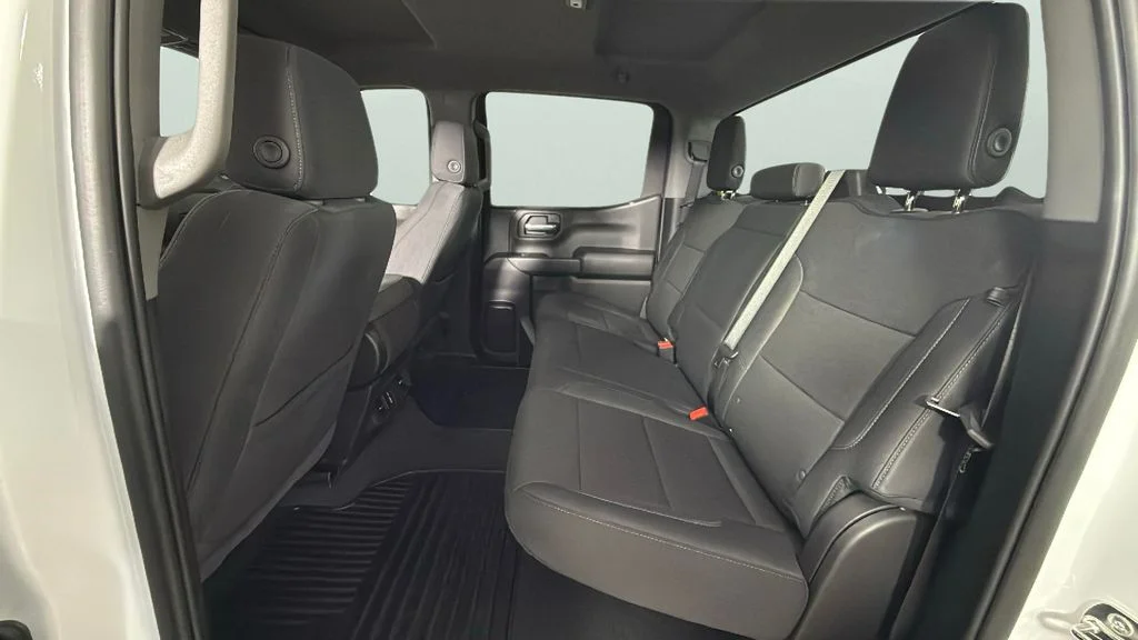 Used 2026 White Chevrolet Custom image 26