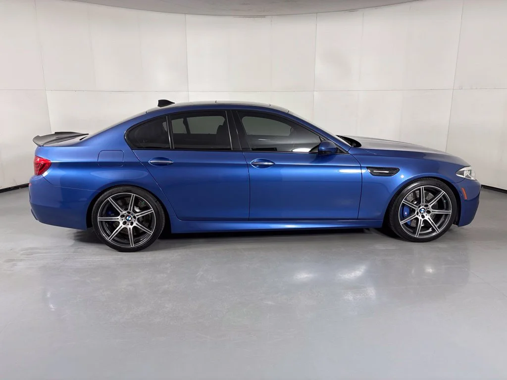 Used 2014 Blue BMW Base image 9