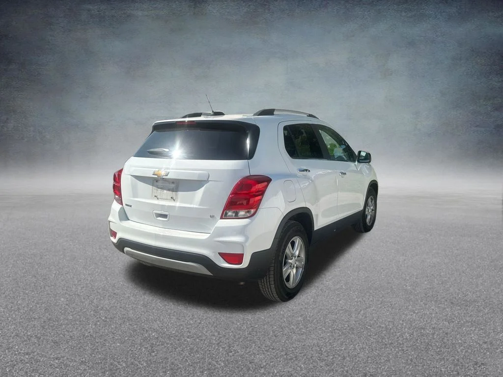 Used 2020 White Chevrolet LT image 5