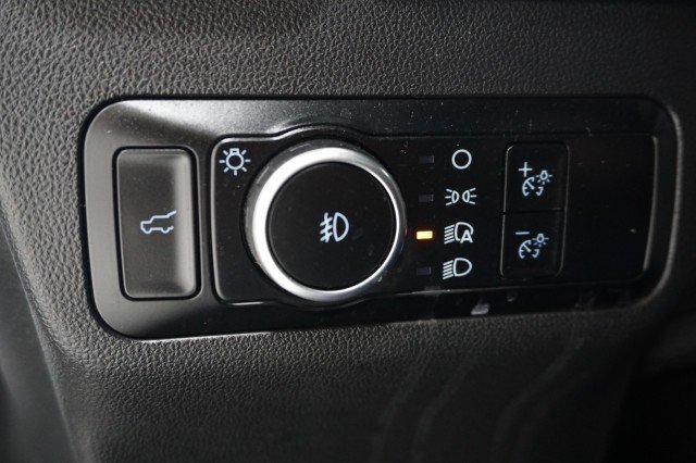 Used 2023  Ford Outer Banks image 24