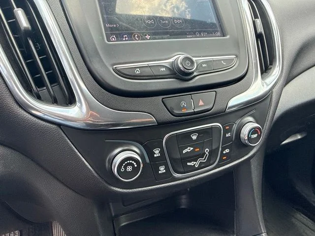 Used 2022 Silver Chevrolet LT image 23