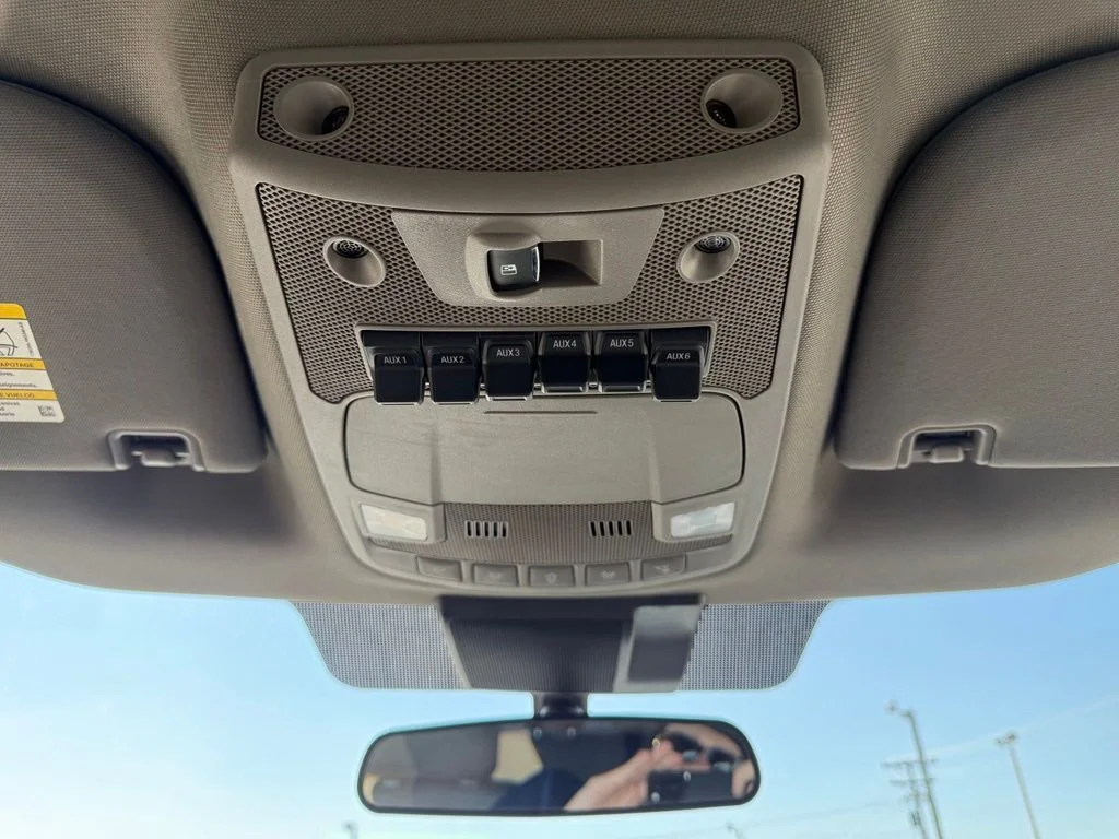 Used 2021 Gray Ford XLT image 12
