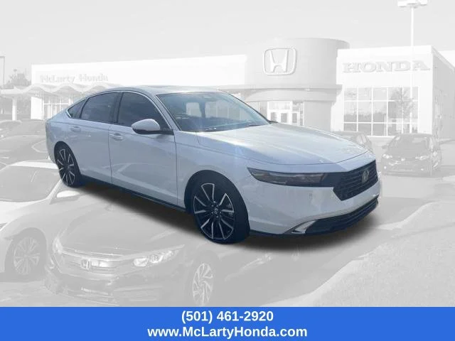 Used 2025 White Honda Touring image 6