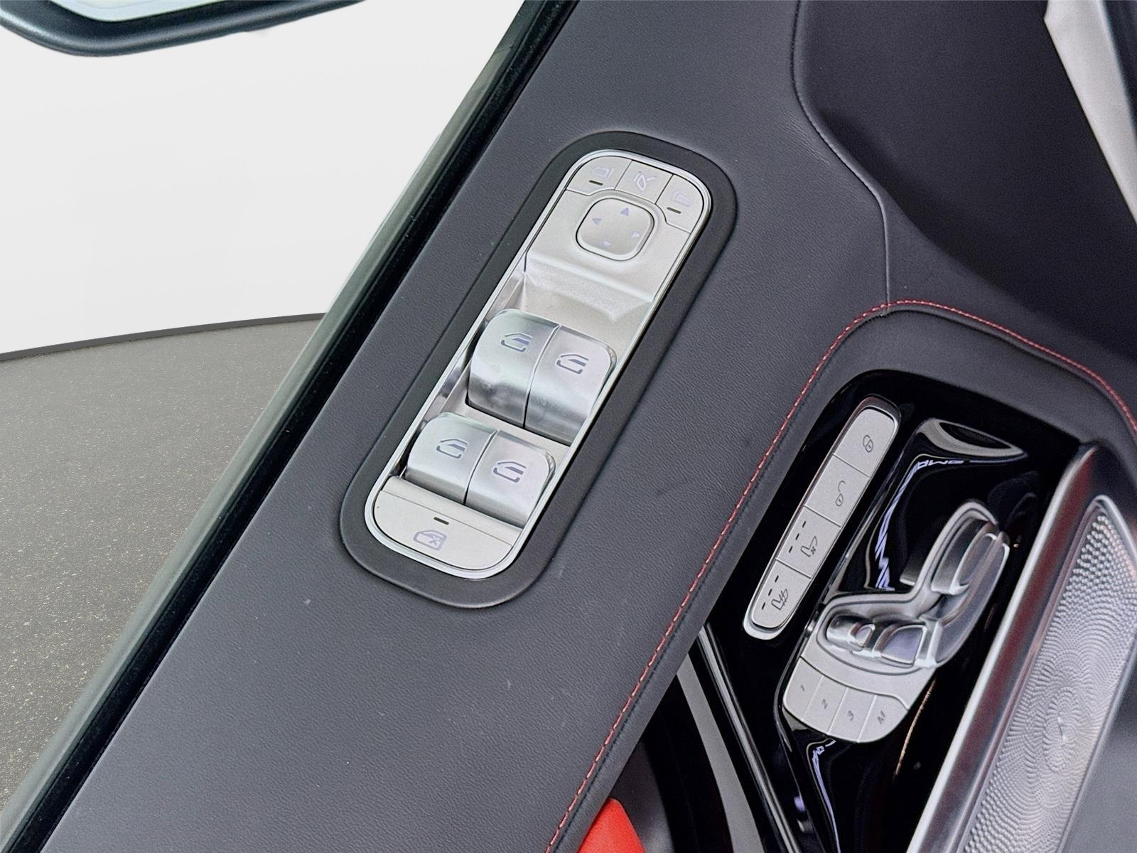 Used 2025 White Mercedes-Benz G 63 AMG® image 20