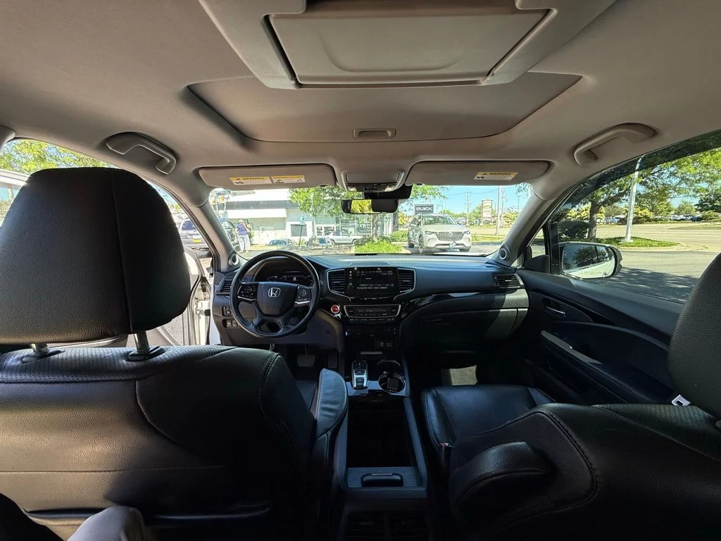 Used 2019  Honda Elite image 29