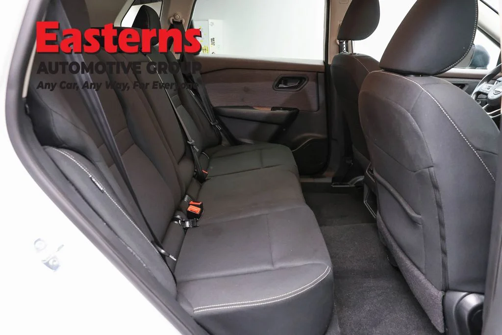 Used 2023 White Nissan S image 24