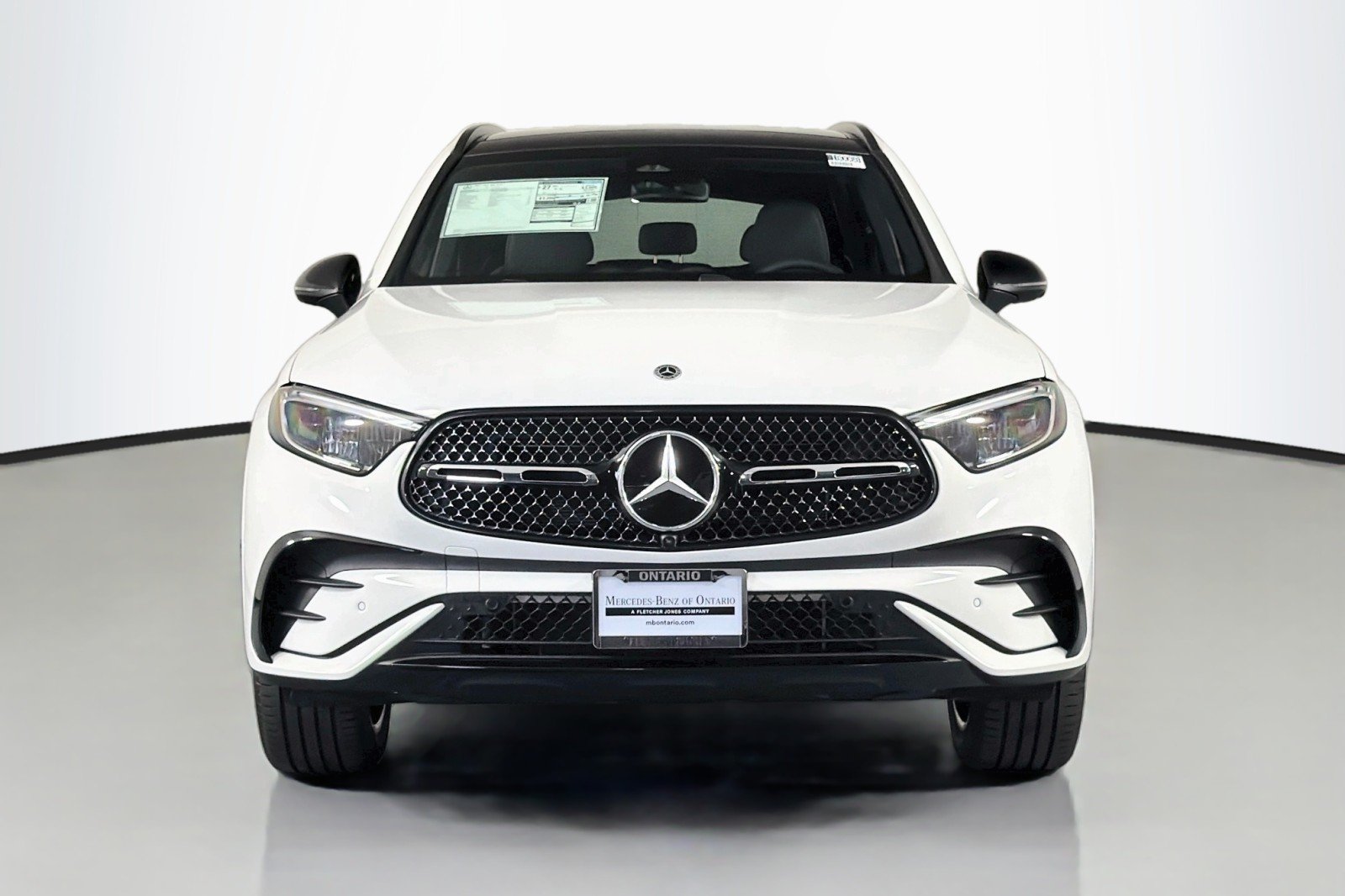 New 2027 Polar White Mercedes-Benz GLC 300 SUV image 2