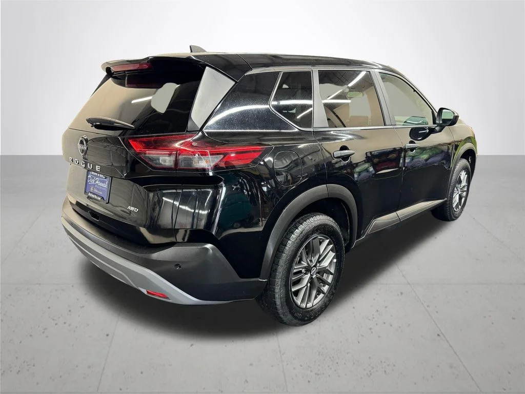 Used 2023 Black Nissan S image 8