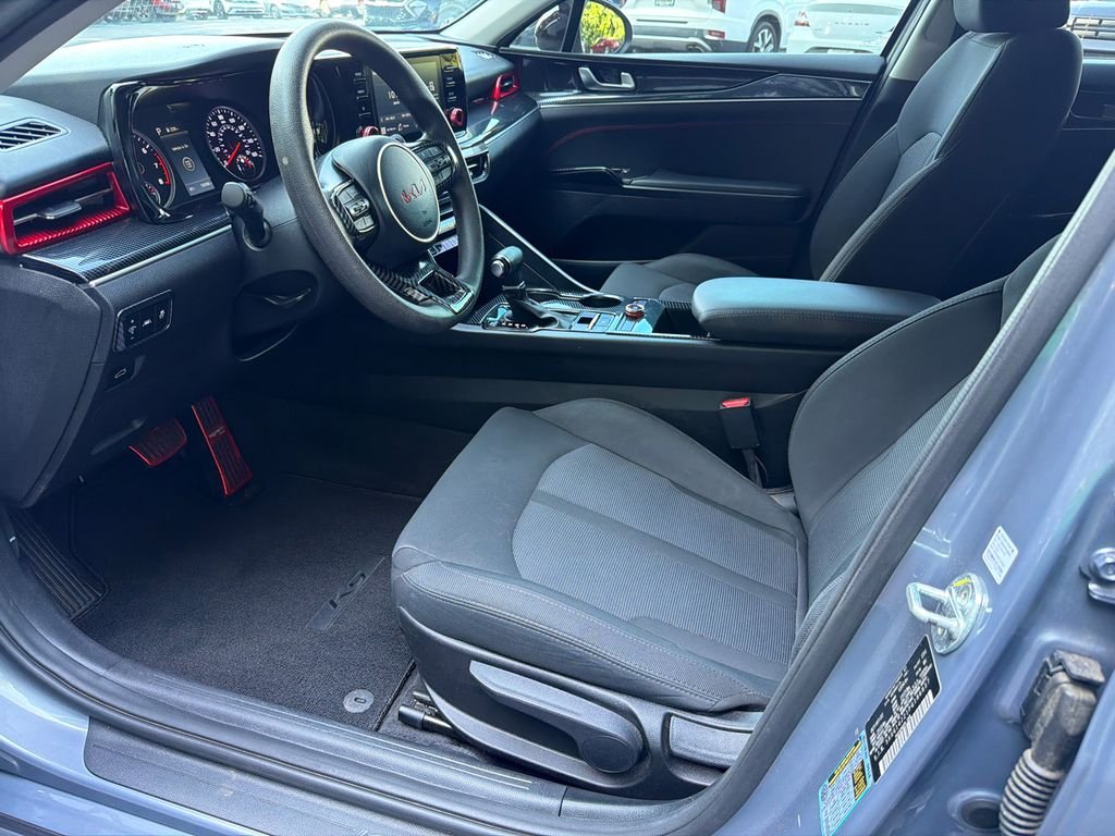 2023 Kia K5 LXS - Photo 9