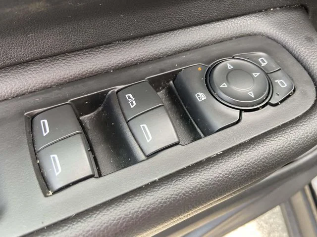 Used 2022 Black GMC AT4 image 18