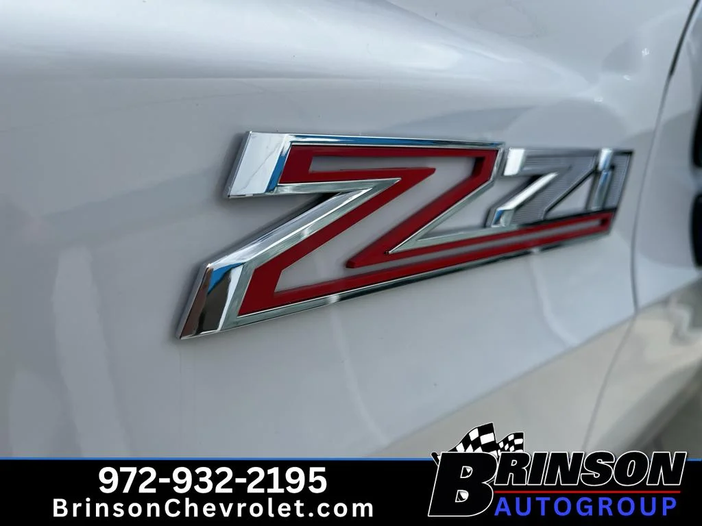 Used 2024 Summit White Chevrolet Z71 image 4