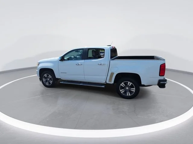 Used 2016 White Chevrolet LT image 6