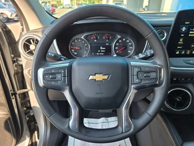 Used 2025 Sterling Gray Metallic Chevrolet 2LT image 31