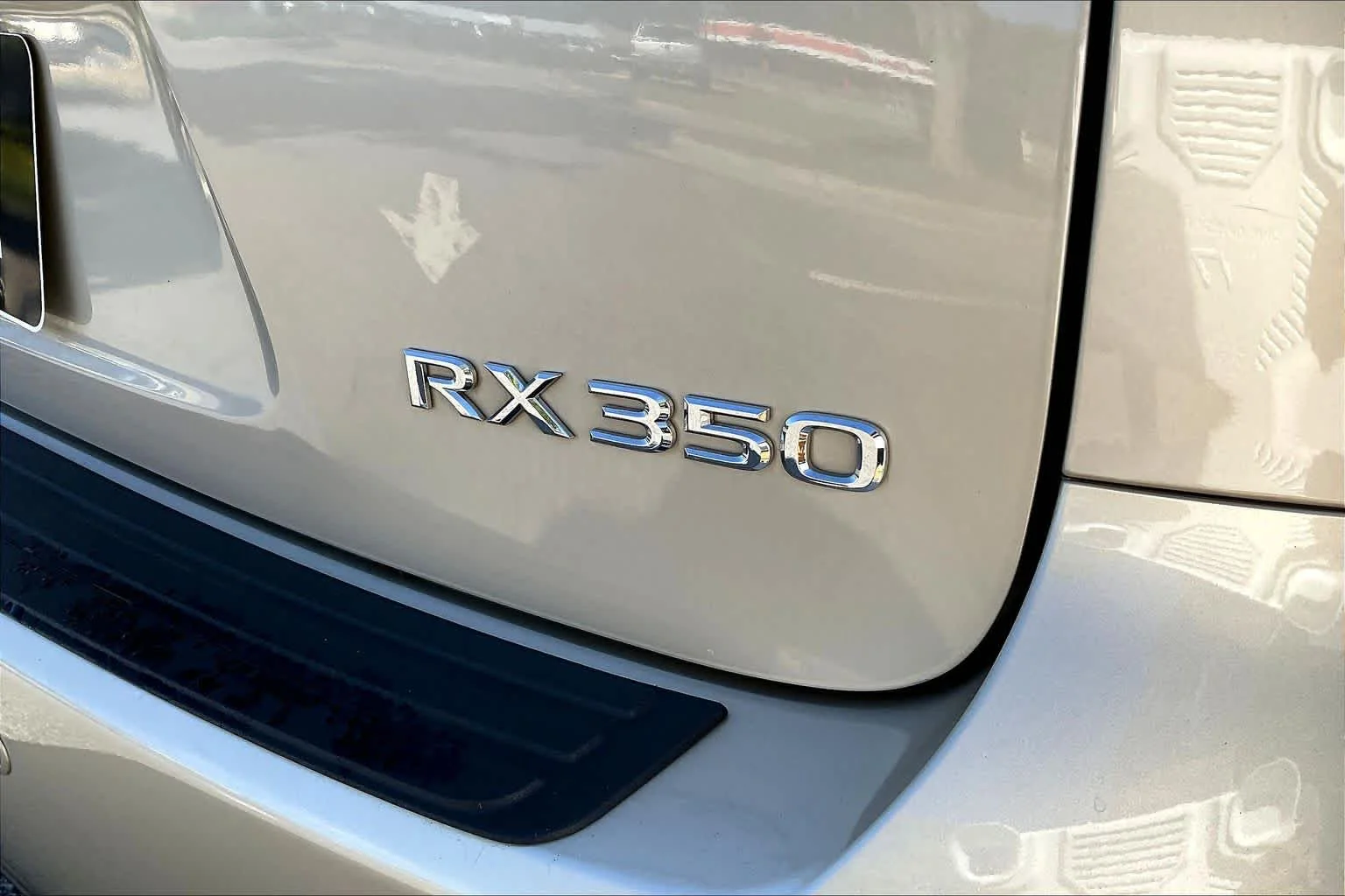 Used 2012 Satin Cashmere Metallic Lexus  image 9