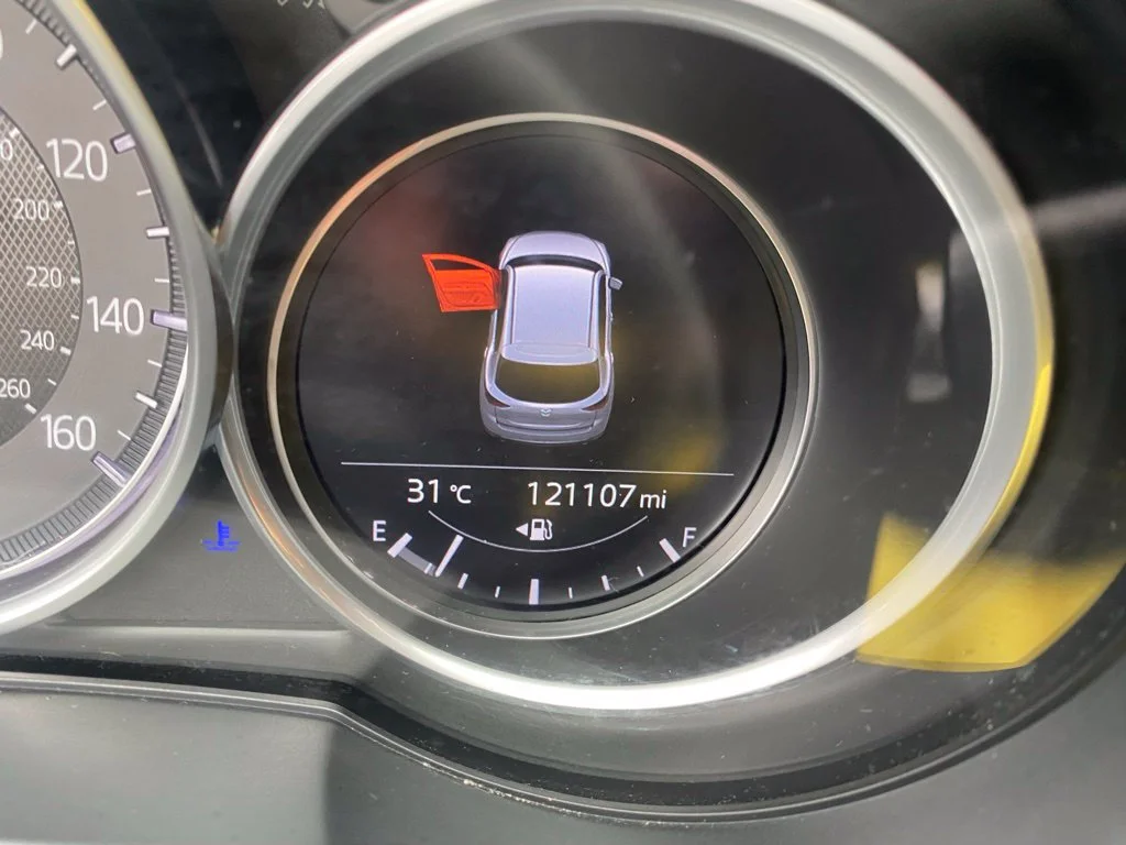 Used 2018 Red Mazda Touring image 4