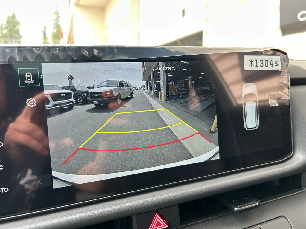 New 2027 Snow White Pearl Kia X-Line S image 21