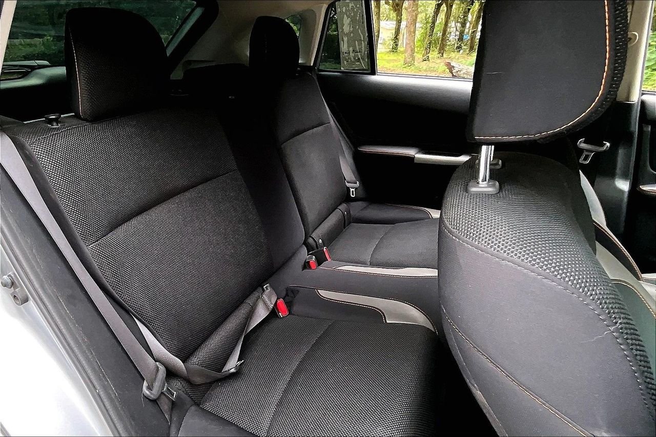 Used 2017 Silver Subaru 2.0i Premium image 19