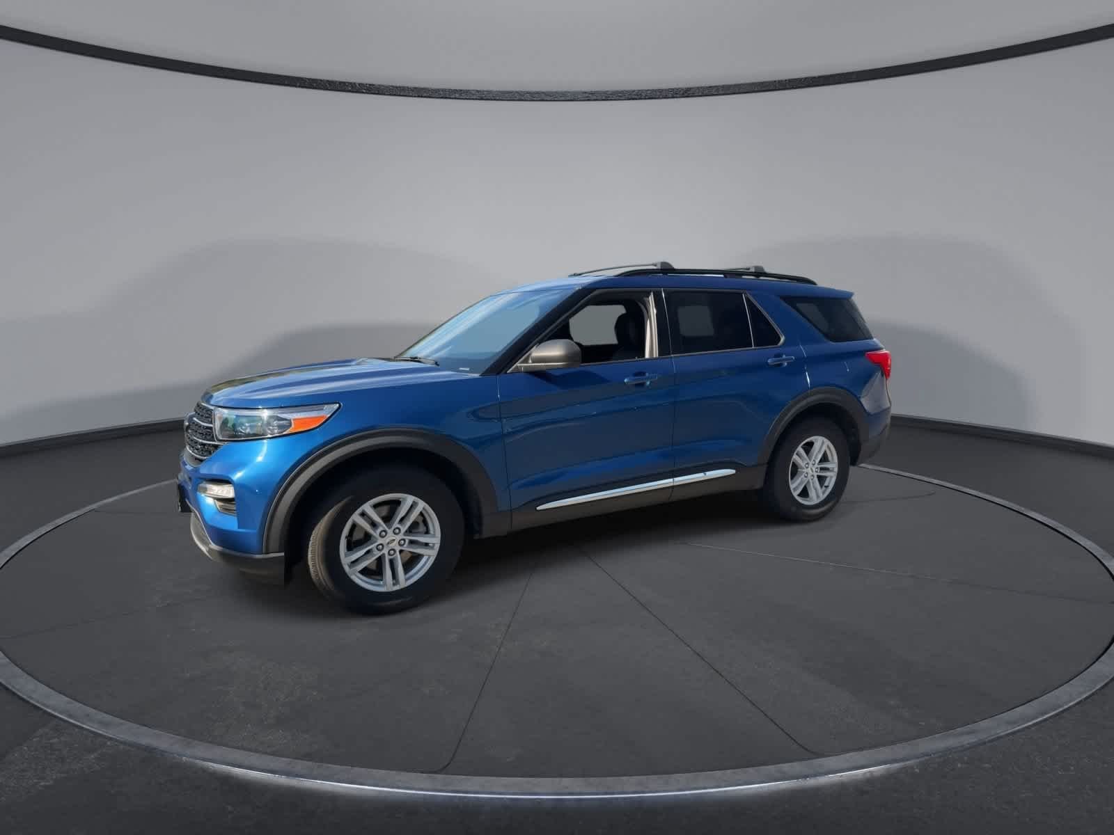 Certified Used 2021 Atlas Blue Metallic Ford XLT image 4