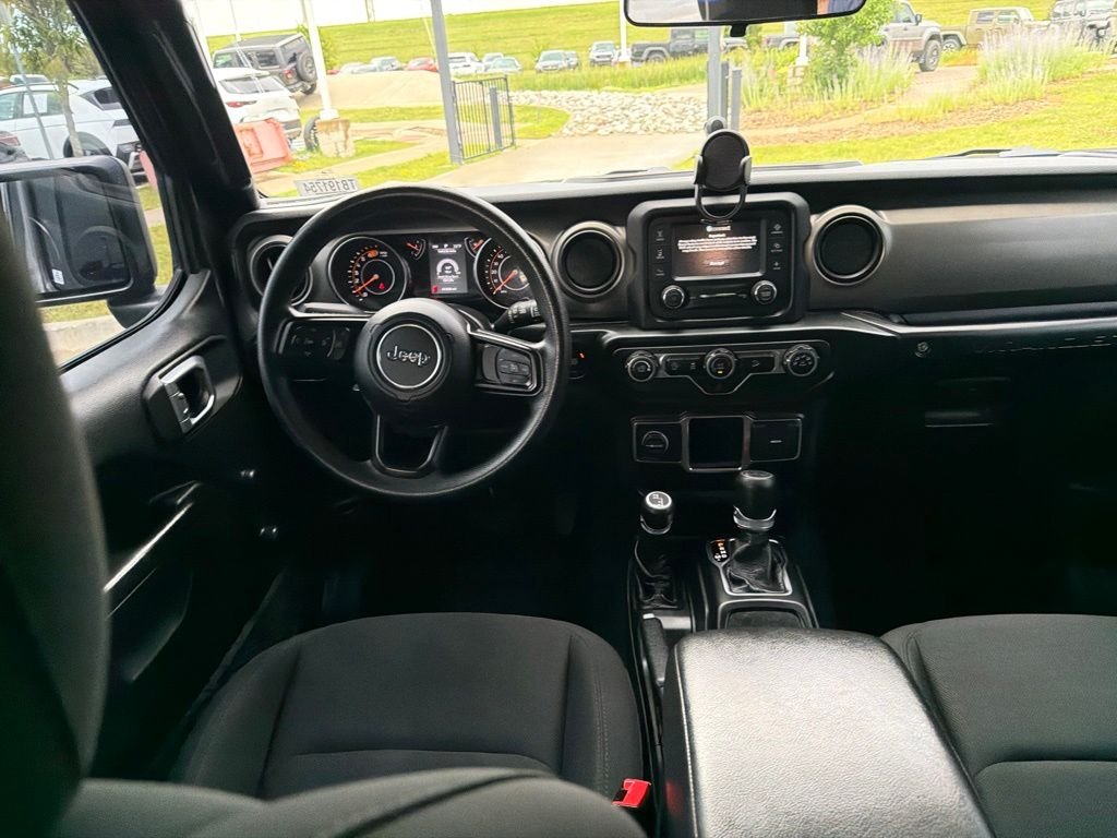 Used 2020 Gray Jeep Unlimited Sport image 14