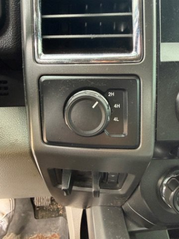 Used 2017 Silver Ford XLT image 22