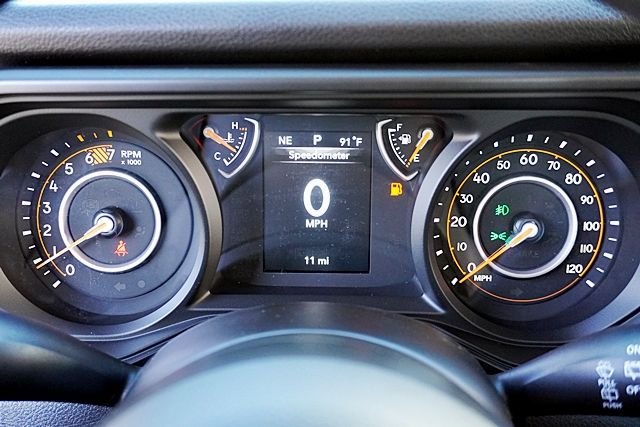 New 2026 Bright White Clear-Coat Exterior Paint Jeep Sport image 38