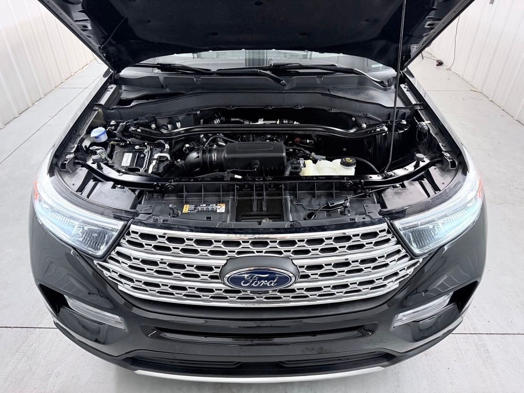 Used 2022 Black Ford Limited image 46