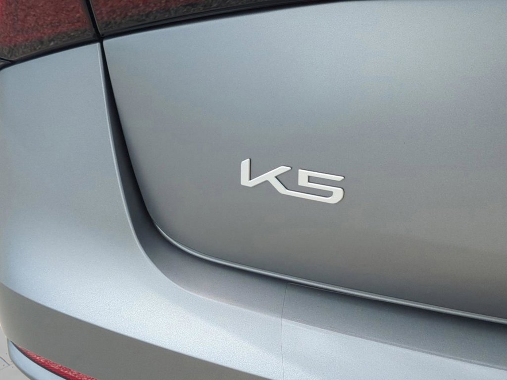 2026 Kia K5 GT-Line - Photo 13