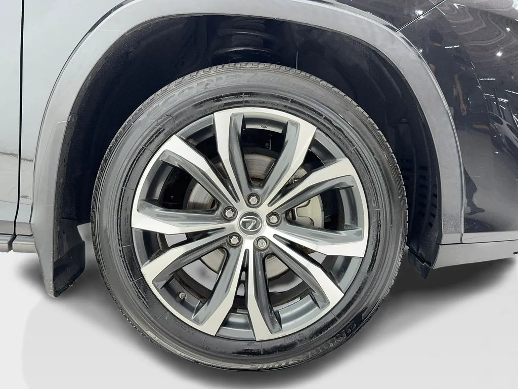 Used 2022 Black Lexus 350 image 14