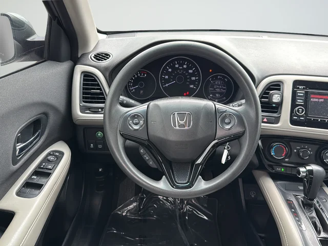 Used 2022 Silver Honda LX image 38