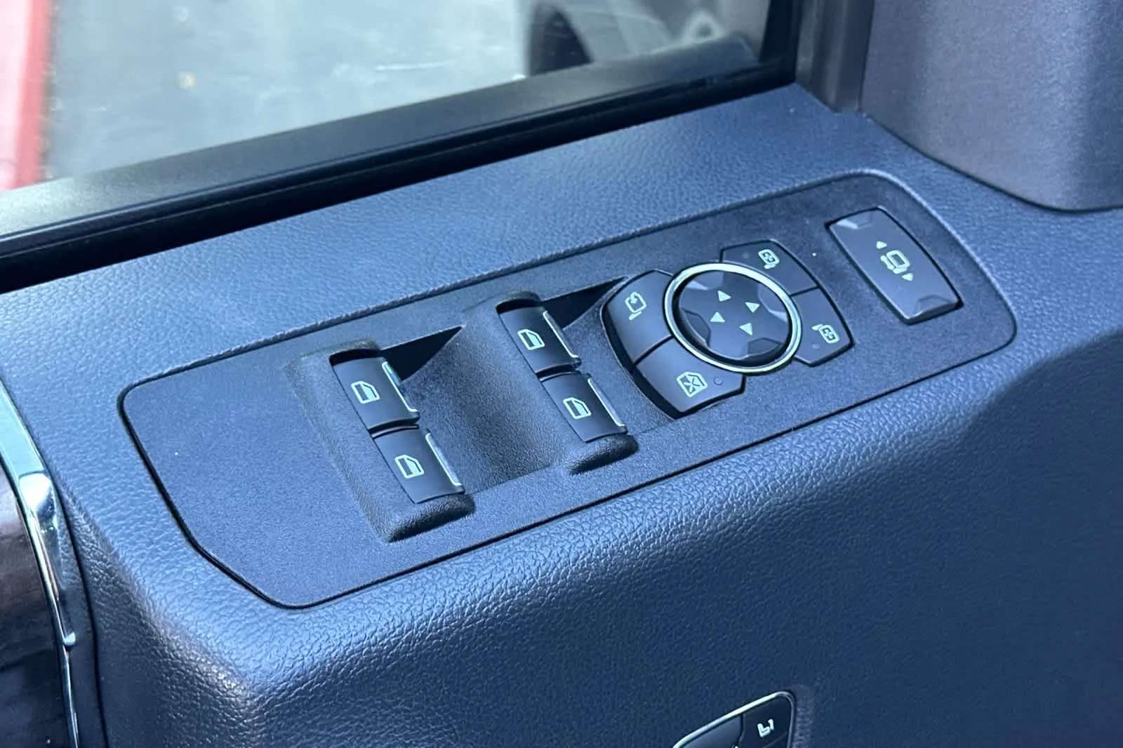 Used 2022 Stone Gray Metallic Ford LARIAT image 13