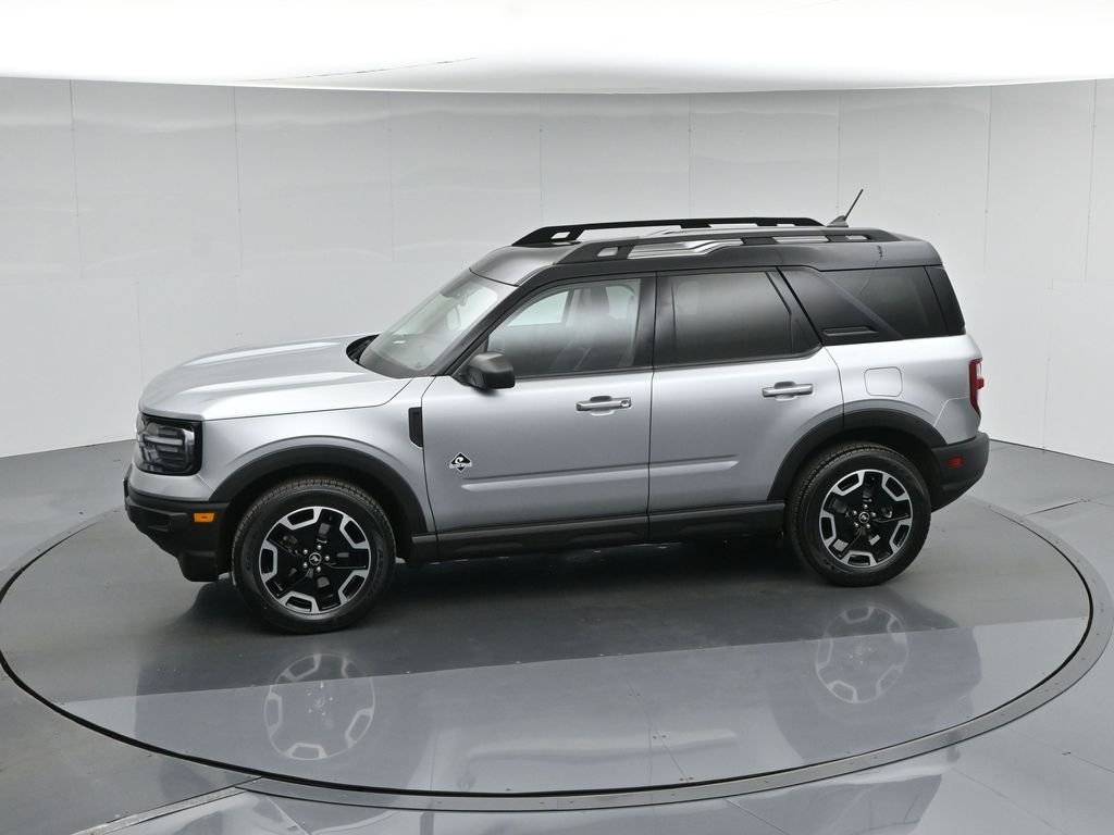 Certified Used 2022 Silver Ford Outer Banks image 47