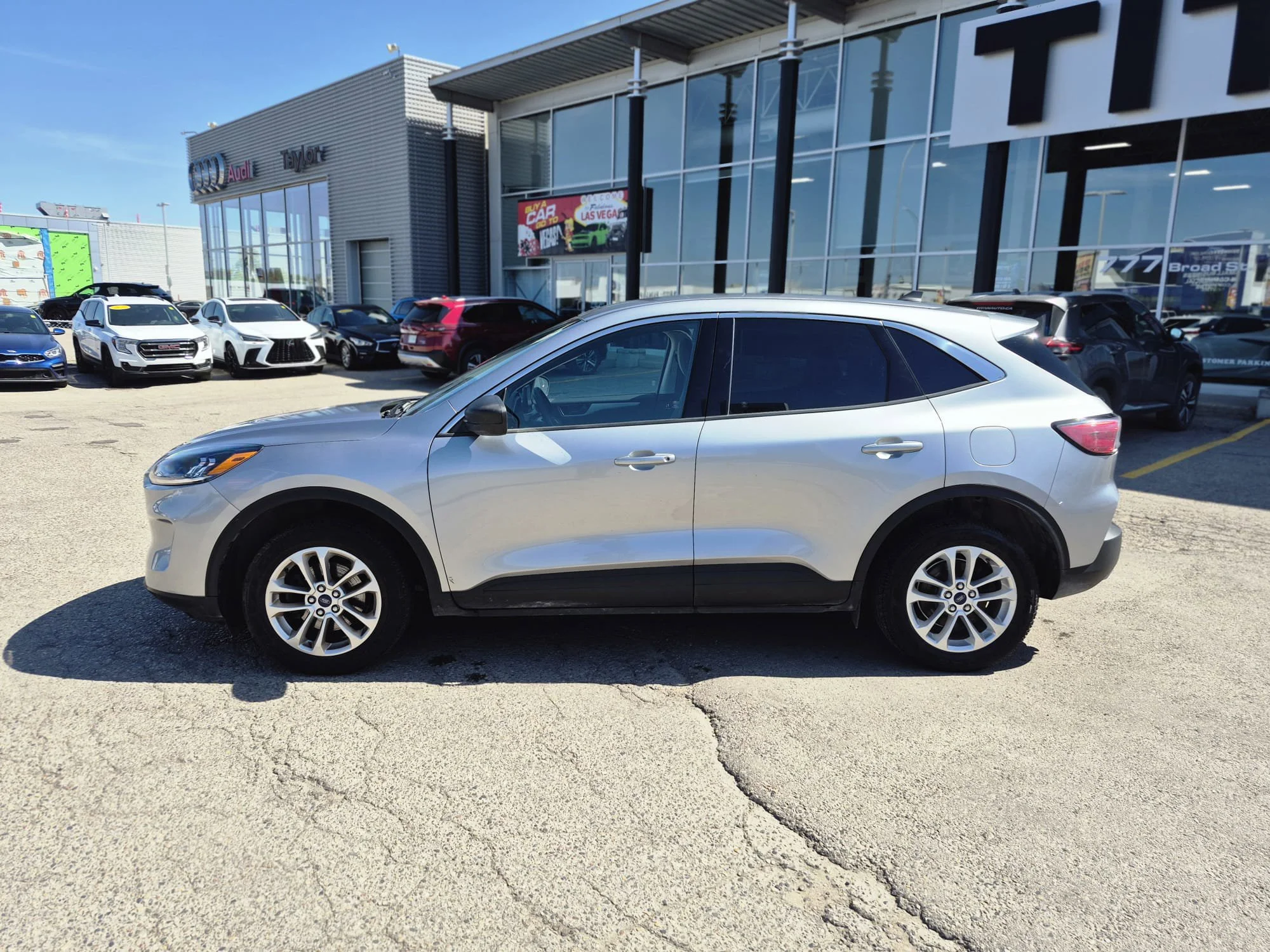 Certified Used 2022 Iconic Silver Metallic Ford SE AWD*Remote Start | Htd Seats | Htd Wheel | Park Assist | CarPlay | Blind Spot Detection image 10