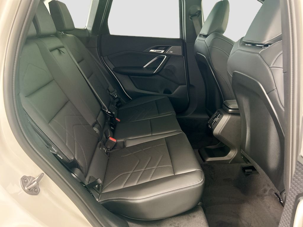 New 2026 Alpine White BMW xDrive28i image 21
