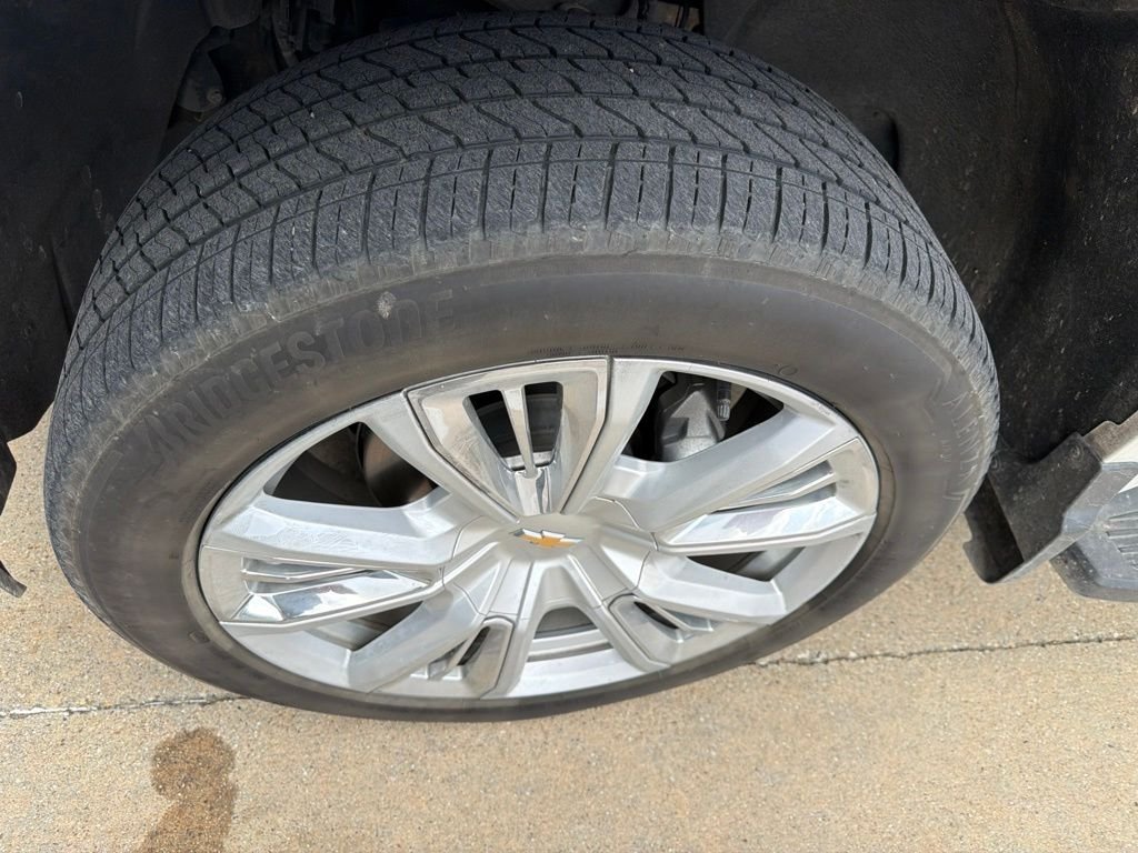 Used 2024 White Chevrolet High Country image 6