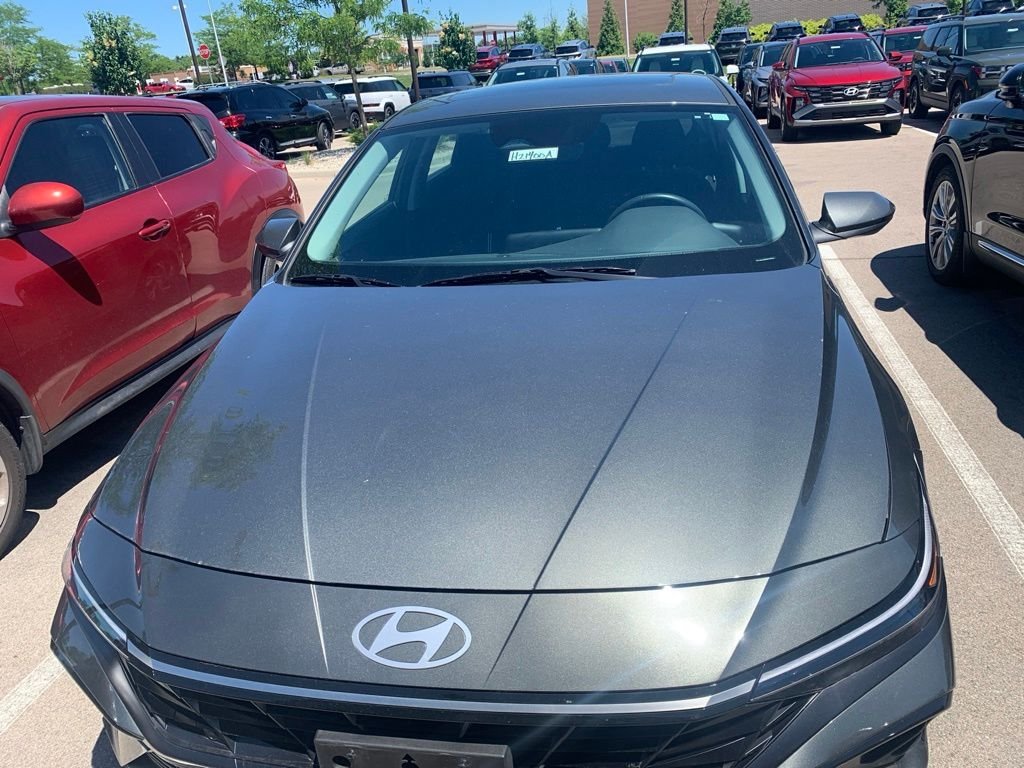Certified Used 2024 Gray Hyundai SEL image 7