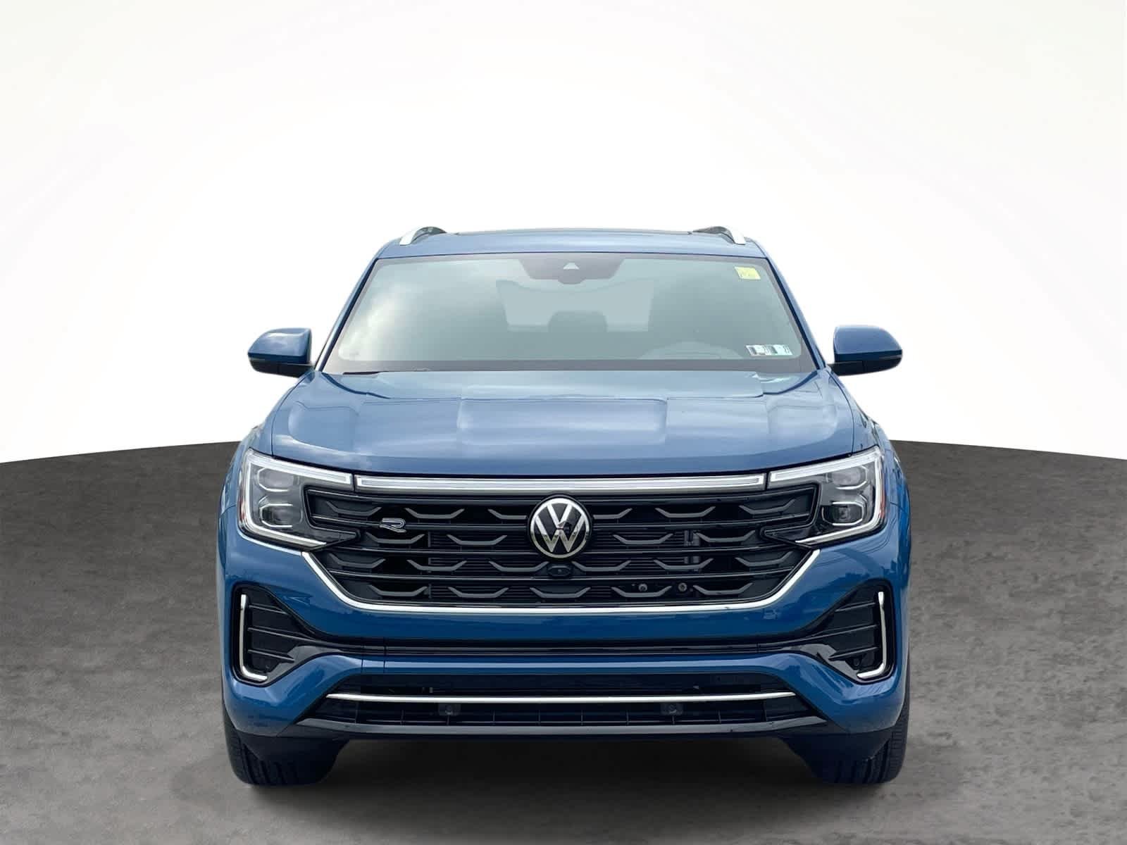 New 2026 R3R3/Blue Volkswagen 2.0T SEL Premium R-Line image 12