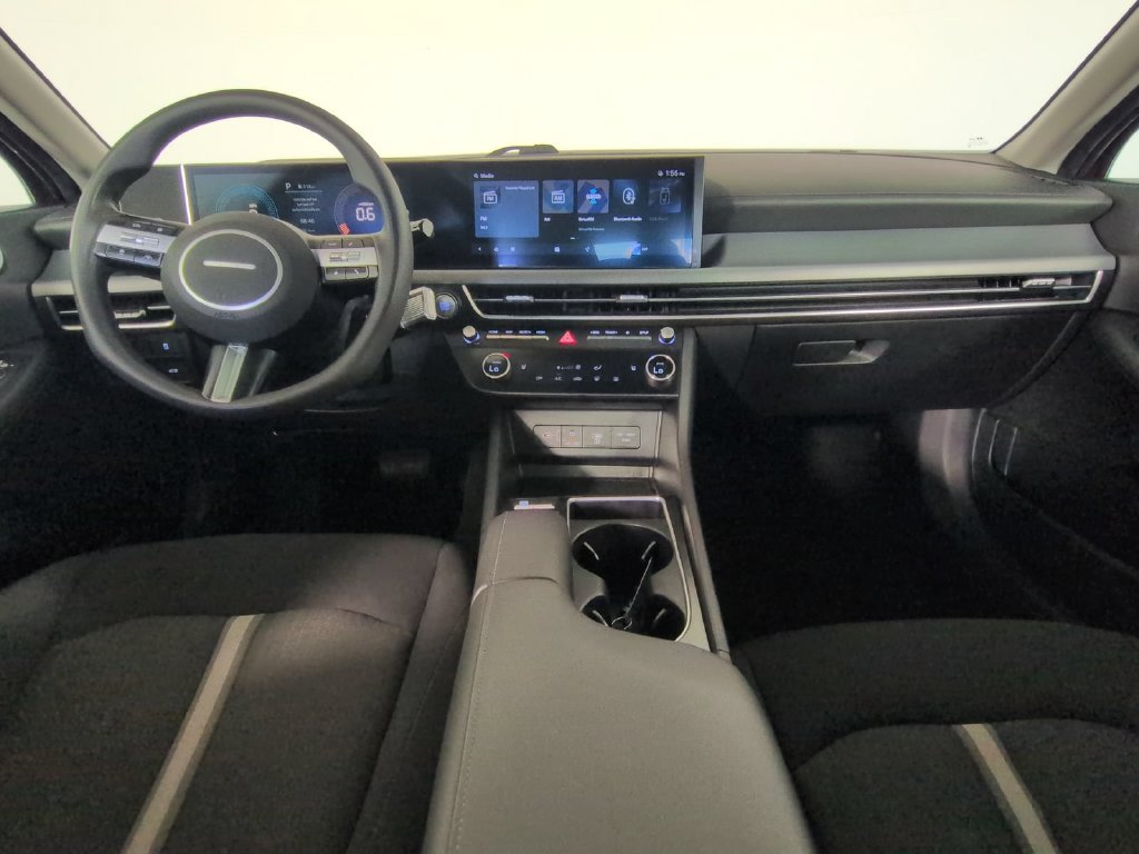 Used 2025 Red Hyundai SEL image 21