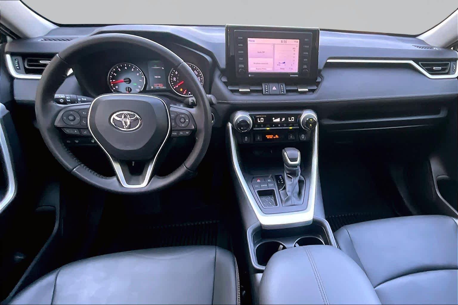 Used 2021 Lunar Rock Toyota XLE Premium image 16