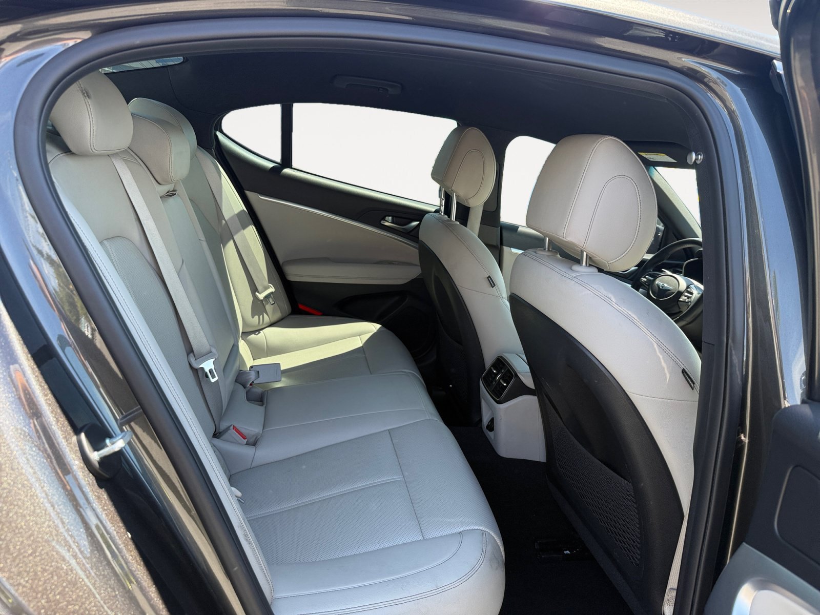 Used 2022 Gray Genesis 2.0T image 18