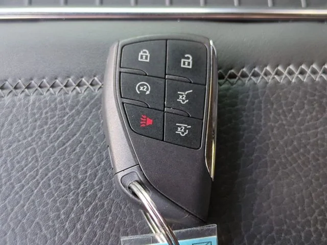 Used 2024 Onyx Black GMC Denali image 30