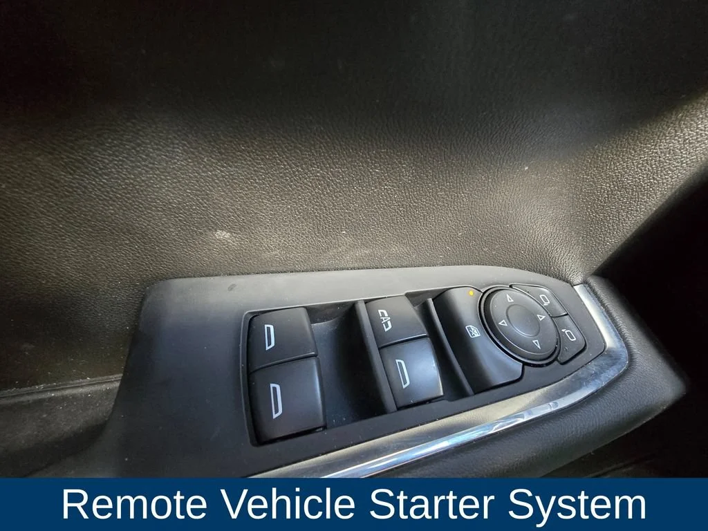 Used 2022 GLACIER BLUE METALLIC Chevrolet LT image 18