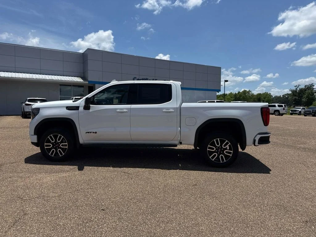2026 GMC Sierra 1500 AT4 - Photo 9