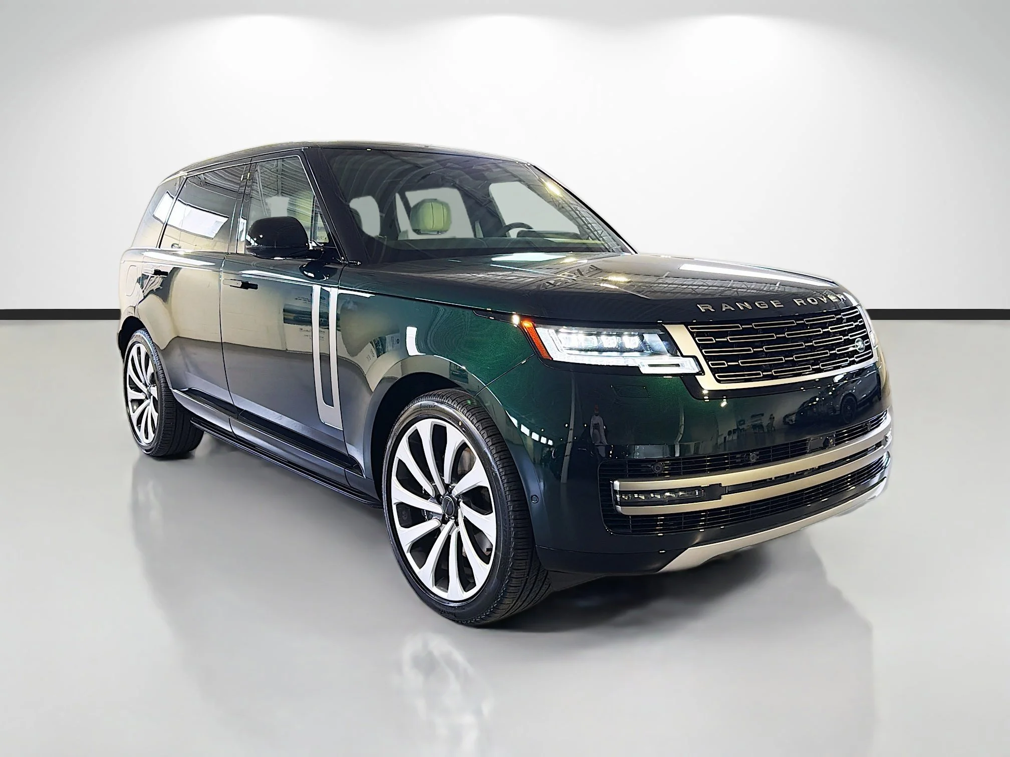 New 2026 British Racing Green LAND ROVER SE LWB 7-Seats / V8 image 7