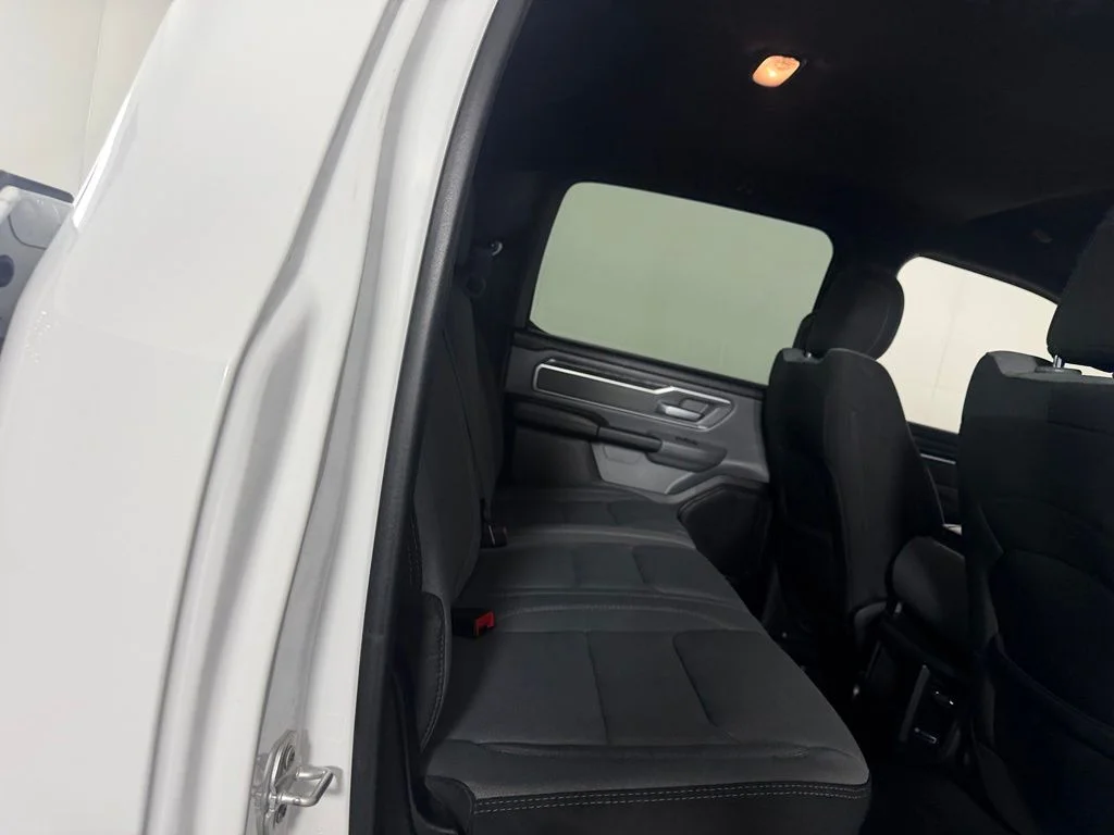 Used 2021 White Ram Big Horn/Lone Star image 26