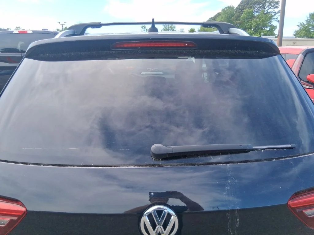 Used 2021 Black Volkswagen 2.0T SEL image 12