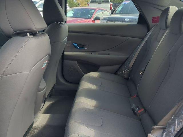New 2026 White Hyundai SE image 13