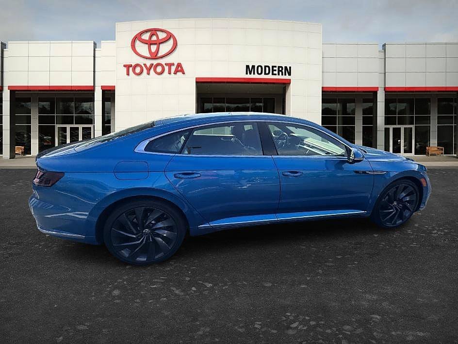 Used 2023 Blue Metallic Volkswagen SEL R-Line image 13
