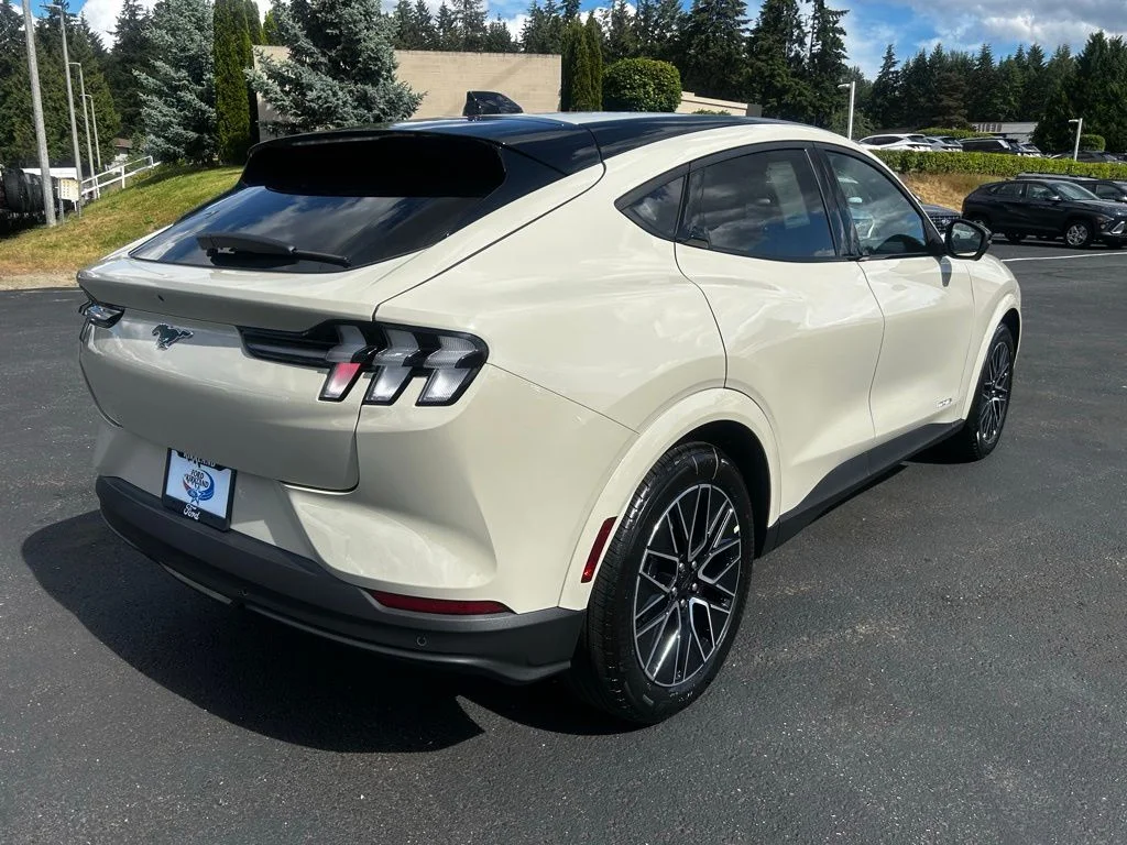 New 2026 Desert Sand Ford Premium image 7